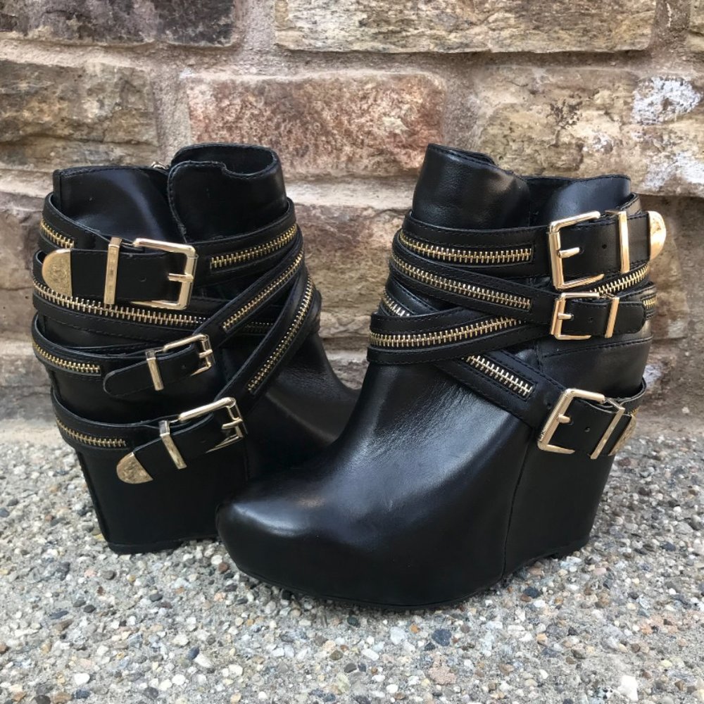 BCBG Generation Anders Black Wedge Boot/Bootie with Gold Buckles Size 7 (37)